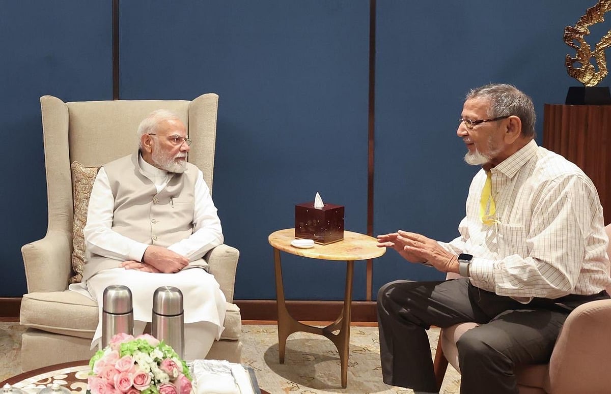 PM Modi and Asgarali Vohra - X