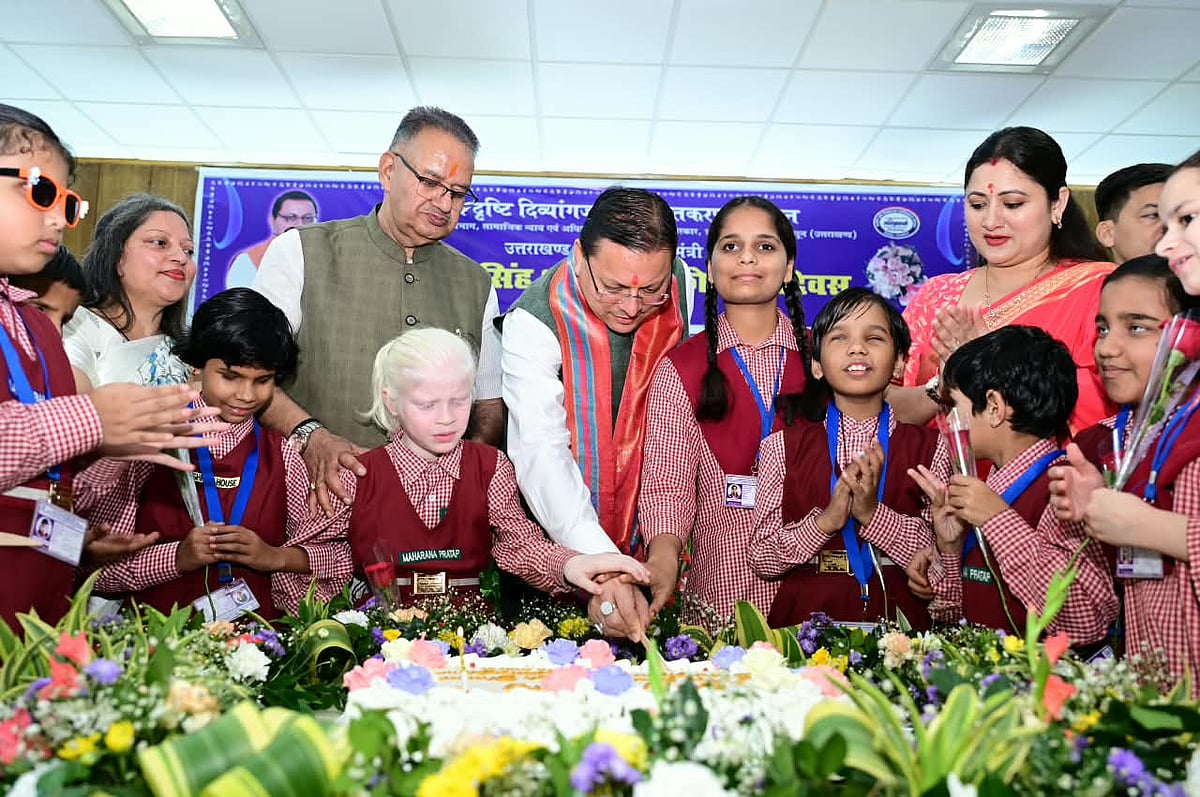 CM Dhami Celebrates Birthday With Children With Disabilities - null