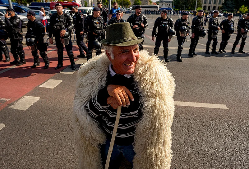 Romanian shepherds protest