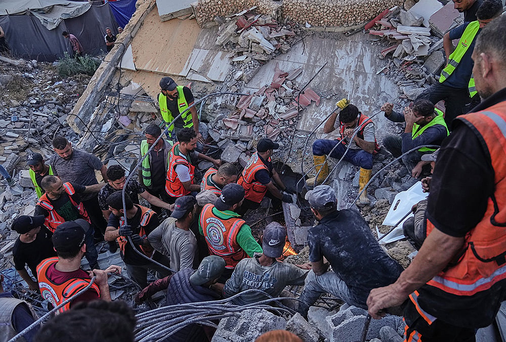 Gaza building collapse images