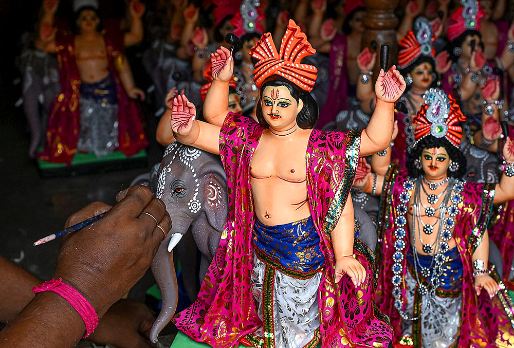 Vishwakarma Puja preps in Nadia