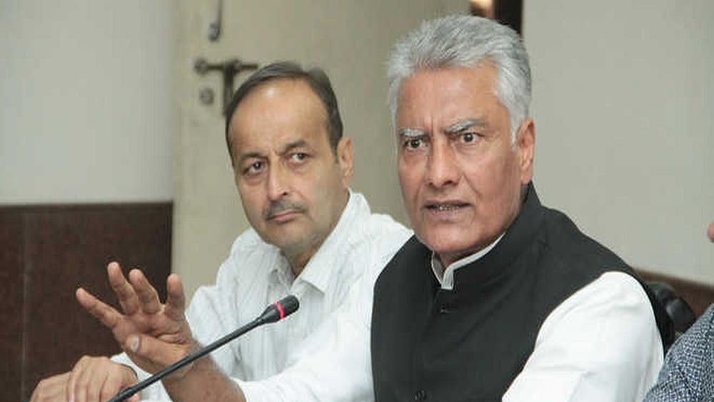 Sunil Jakhar Denies Reports Of Rejoining Congress - File Photo