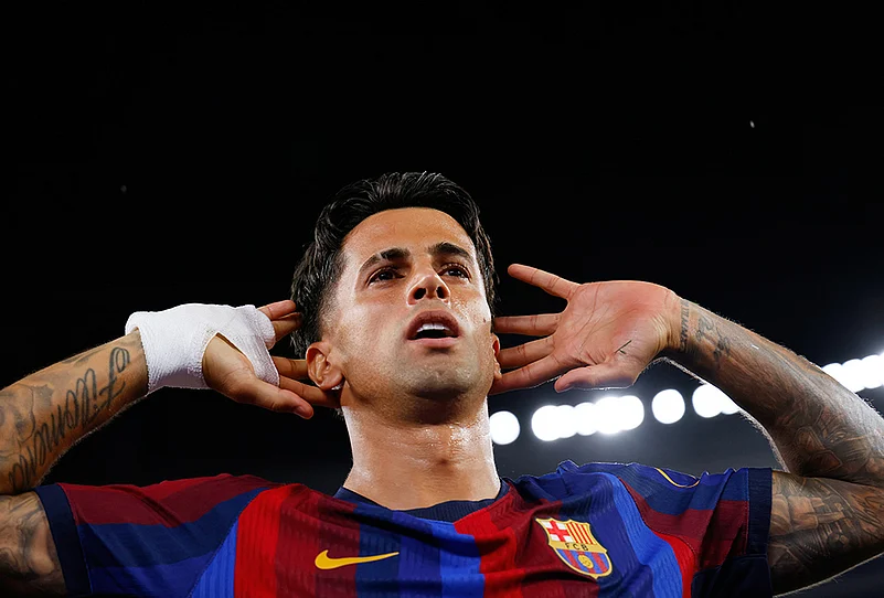 Barcelona Vs Racing De Santander La liga soccer highlights-Joao Cancelo