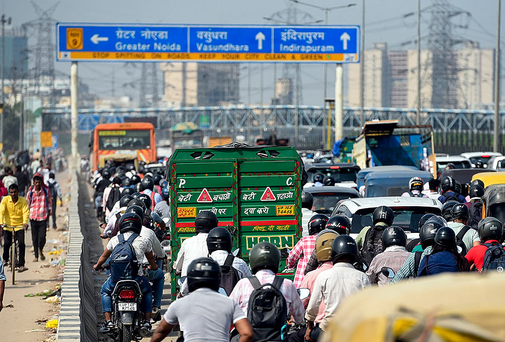 Traffic Jam on highway near Indirapuram