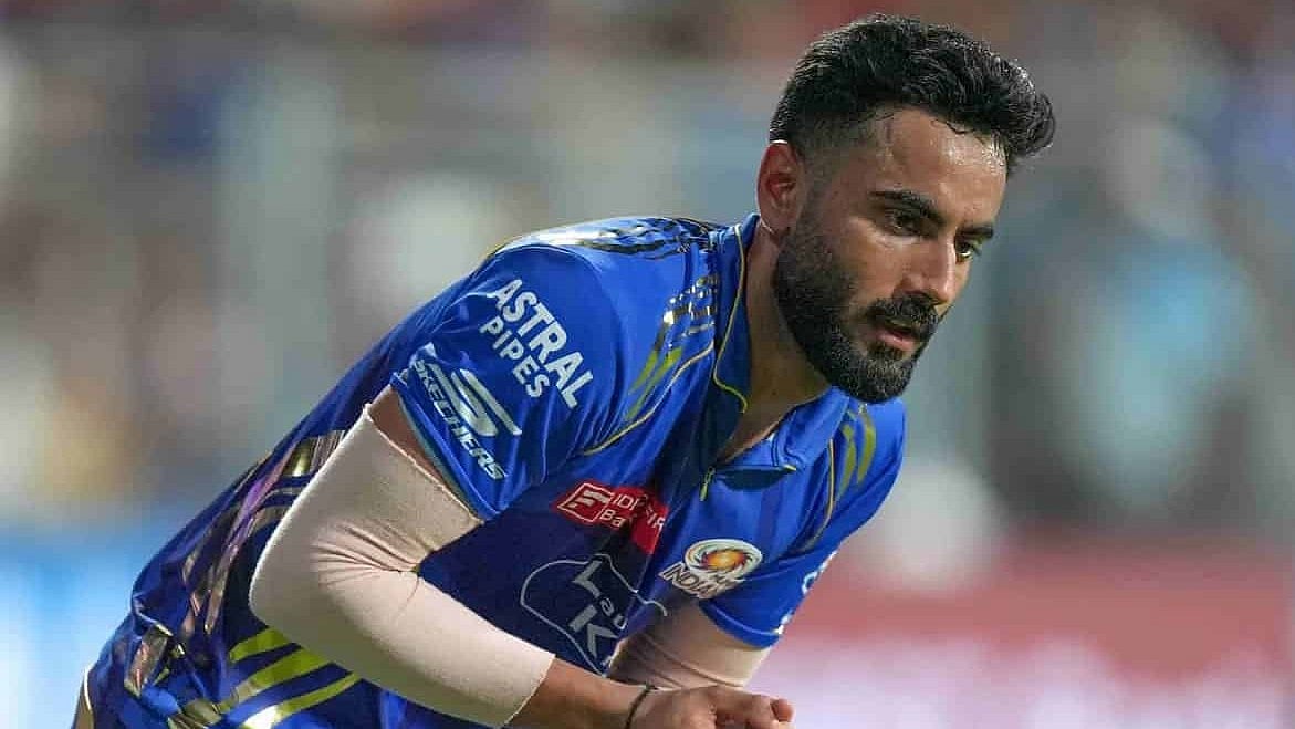 Naman Dhir - | Photo: X/@mipaltan