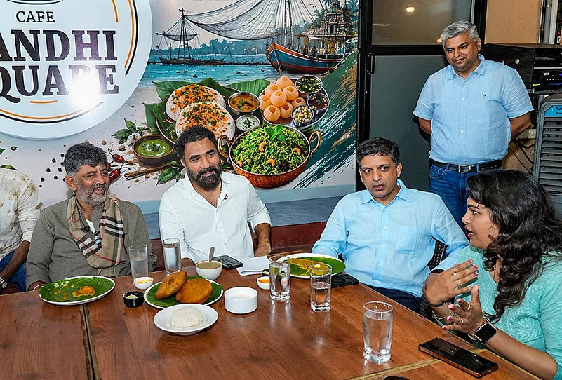 Karnataka CM interacts with young creators
