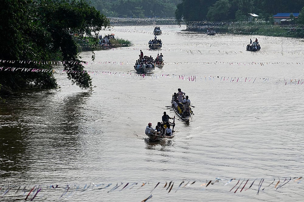 Traditional Boat Race In Champupara Village, Assam