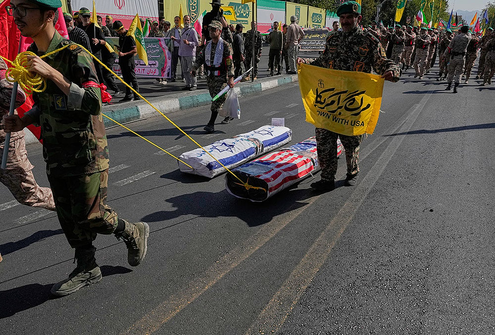Iran military training drive volunteer registration
