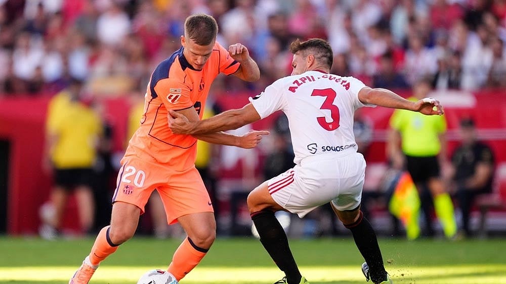 5th placed Sevilla side takes on La Liga leaders, Barcelona on matchday 7 of the La Liga at Ramon Sanchez Pizjuan Stadium. - | Photo: AP/Jose Breton