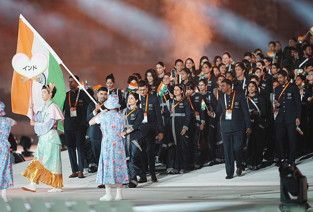 Asian Games Opening Ceremony highlights-Indias flag bearers Manu Bhaker