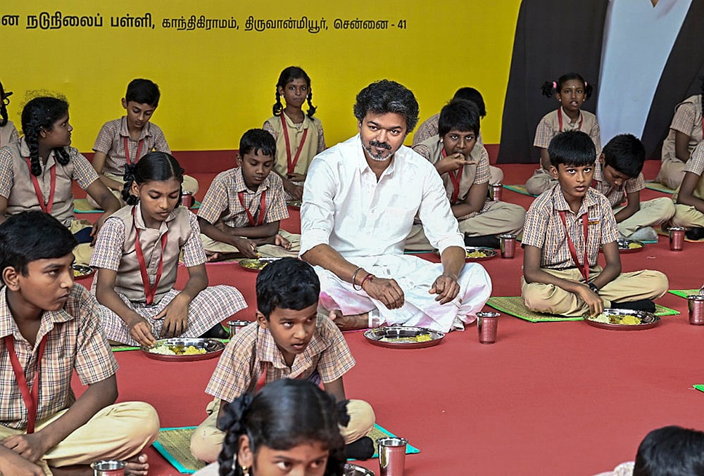 Launch of expanded Perunthalaivar Kamaraj breakfast scheme