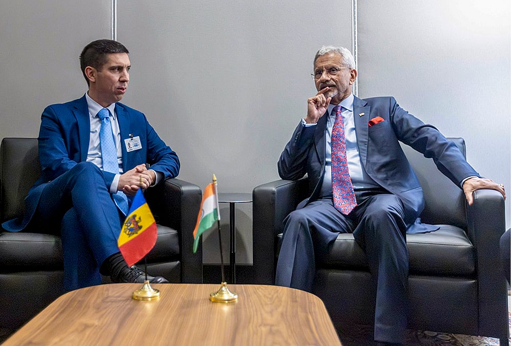 S Jaishankar with Mihai Popsoi