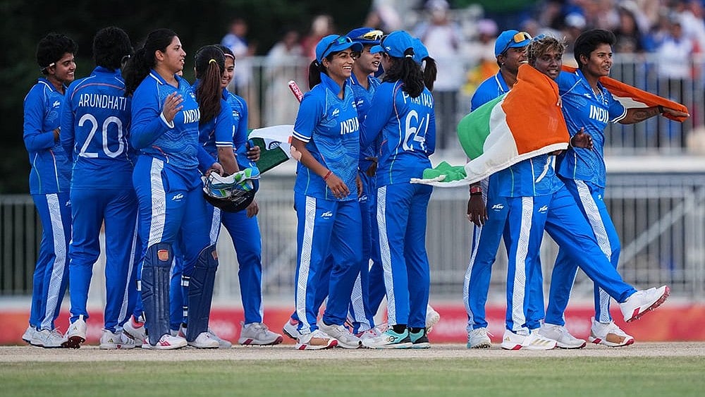Indian players celebrate after winning the women's gold medal T20 cricket game between India and Sri Lanka at the Asian Games in Nisshin, Japan, Tuesday, Sept. 22, 2026.  - | Photo: AP/Mark Baker