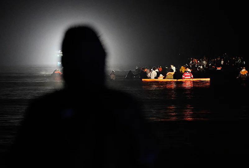 Migrant dinghy boat English Channel