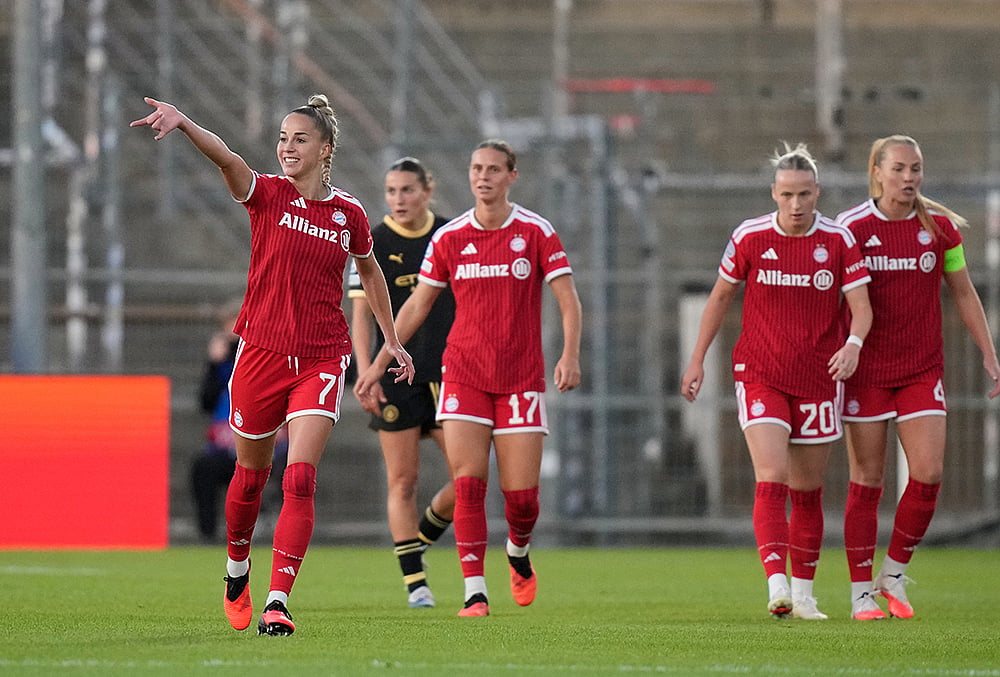 UWCL Bayern Munich Women vs Man City Women highlights-Bayerns Giulia Gwinn