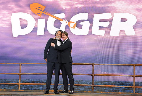 Director Alejandro G. Iñárritu, left, and Tom Cruise pose for photographers upon arrival at the World premiere for the film "Digger" in London, Tuesday, Sept. 22, 2026. 