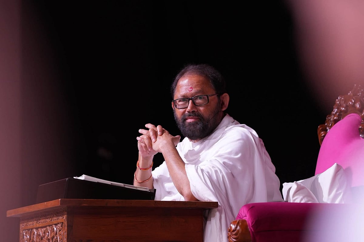 Pujya Gurudevshri Rakeshji - null