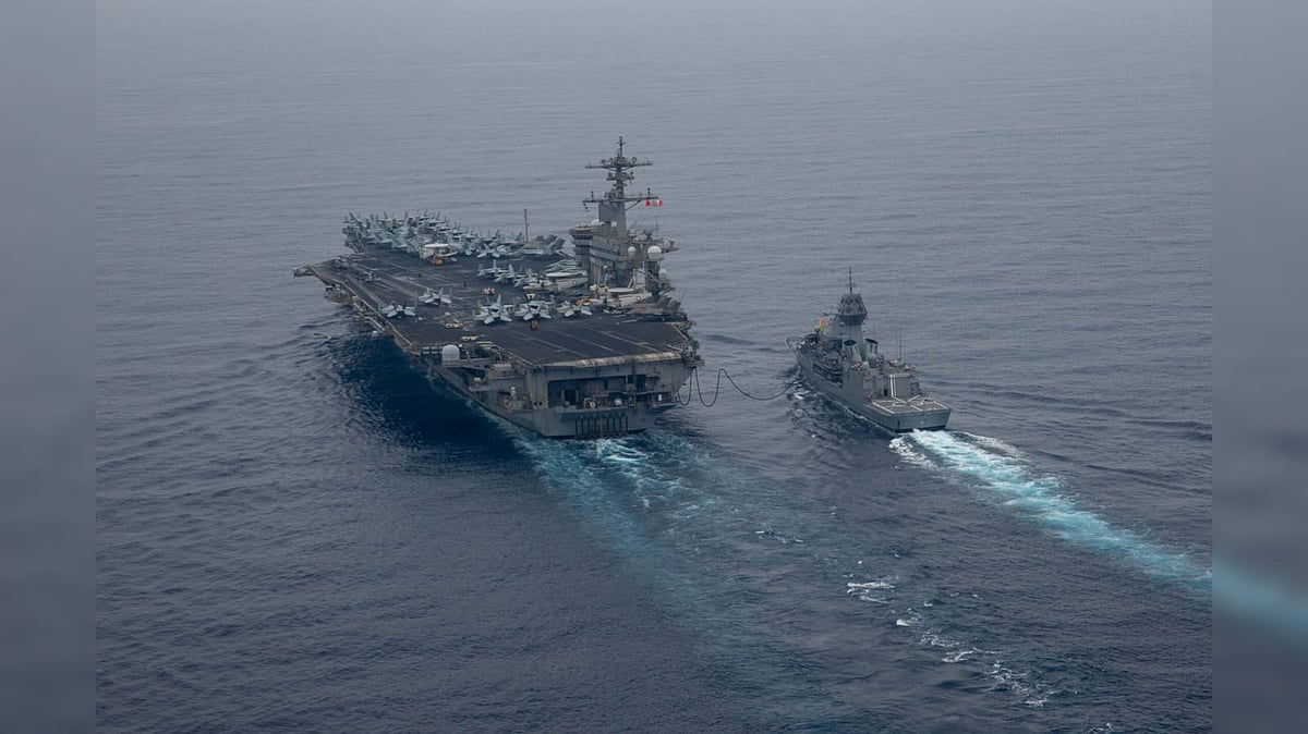 USS Abraham Lincoln - X@CVN_72