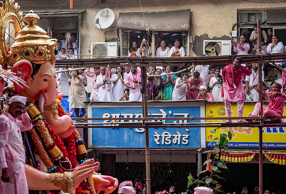 Lord Ganesha immersion procession in Mumbai