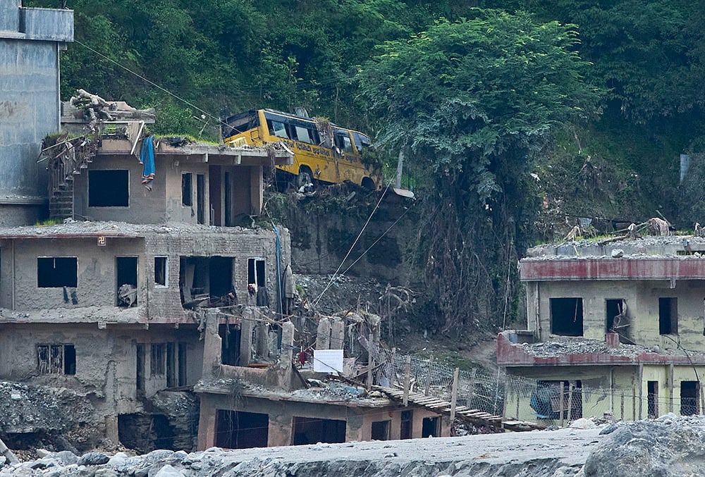 Himalayan flash flood pictures
