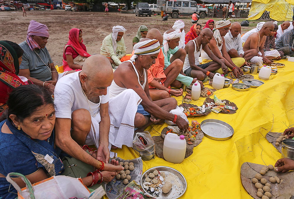Purnima Shraddha in Prayagraj