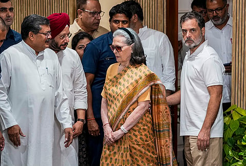 LoP in the Lok Sabha Rahul Gandhi with Congress Parliamentary Party Chairperson and MP Sonia Gandhi and others during the tribute paying ceremony of former prime minister Manmohan Singh on his birth anniversary, in New Delhi.