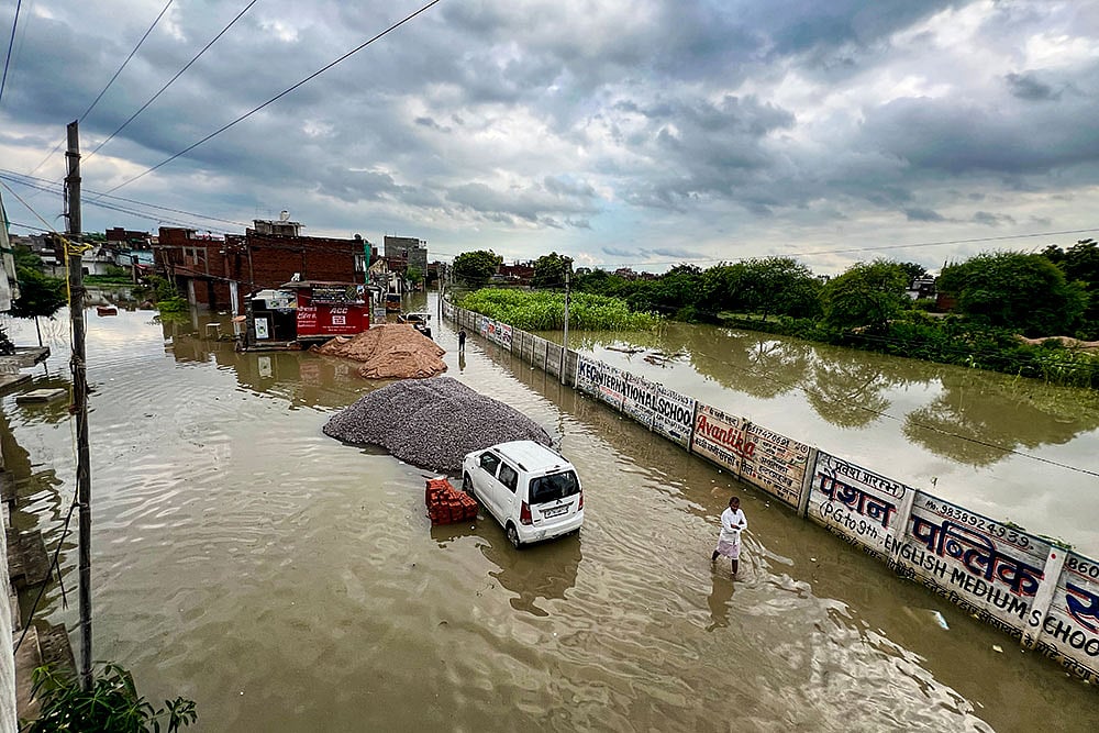 Weather: Waterlogging in Kanpur