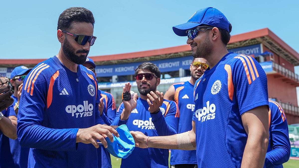 Naman Dhir Got His Debute Cap From India Captain Shubman Gill - | Photo: X/BCCI