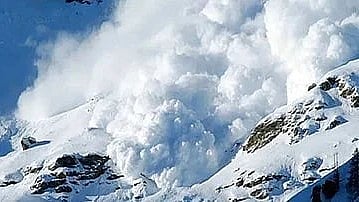 Massive avalanche hits Uttarakhand's Chamoli - PTI