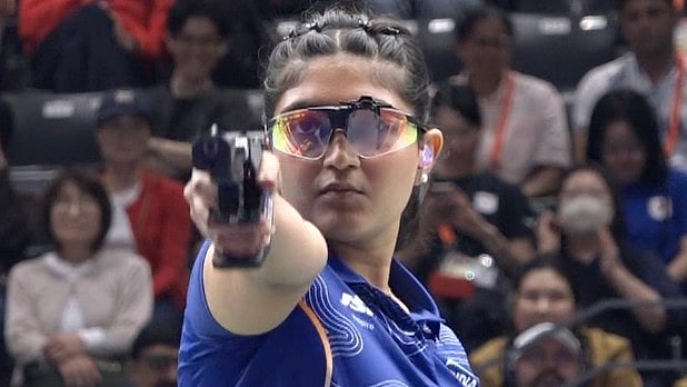 Esha Singh Wins silver medal in 25m air pistol shooting at Asian Games - | Photo: Sonyliv (Screengrab)