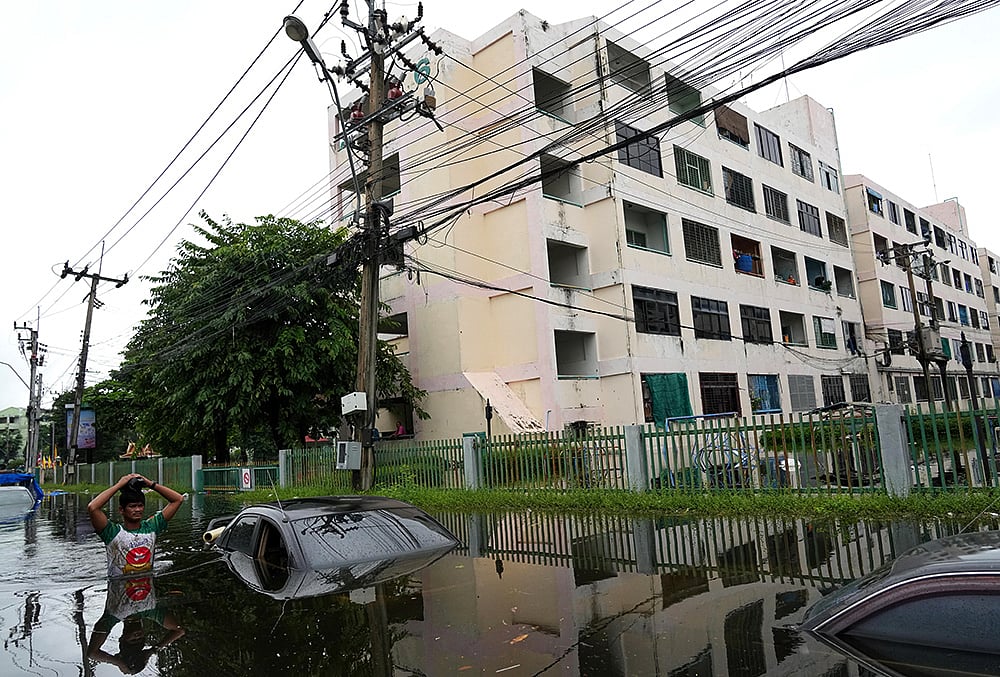 Bangkok drainage system capacity failure
