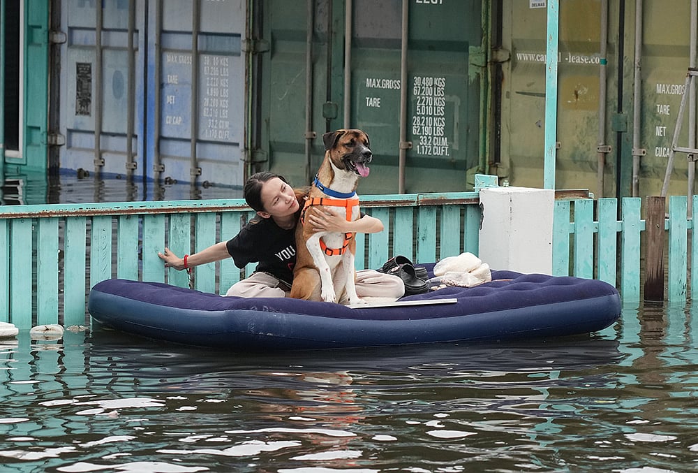 Bangkok temporary evacuation shelters
