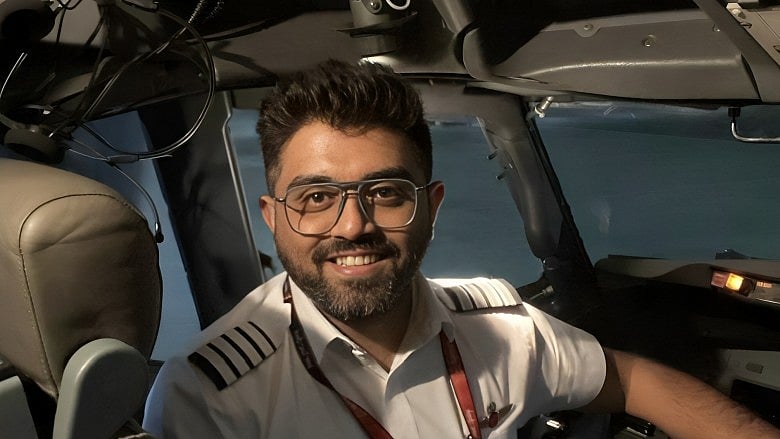 Captain Smit Machchhar is an Indian commercial pilot and former SpiceJet commander who joined Flydubai in 2022. - X