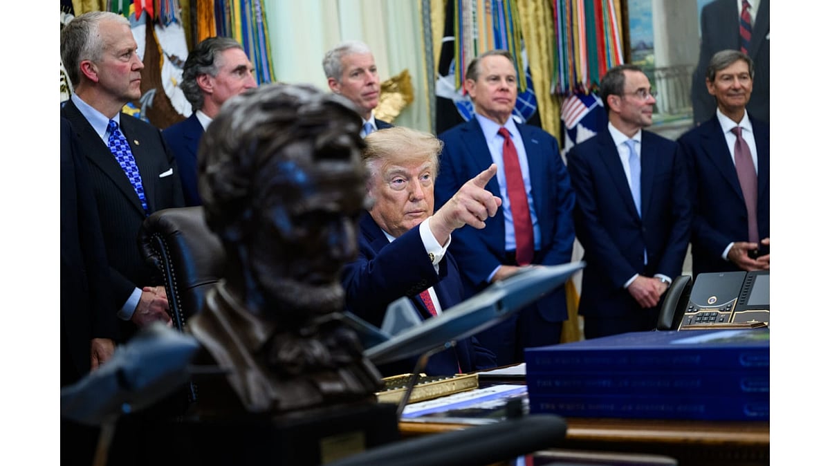 US President Donald Trump in Oval Office - X@WhiteHouse 