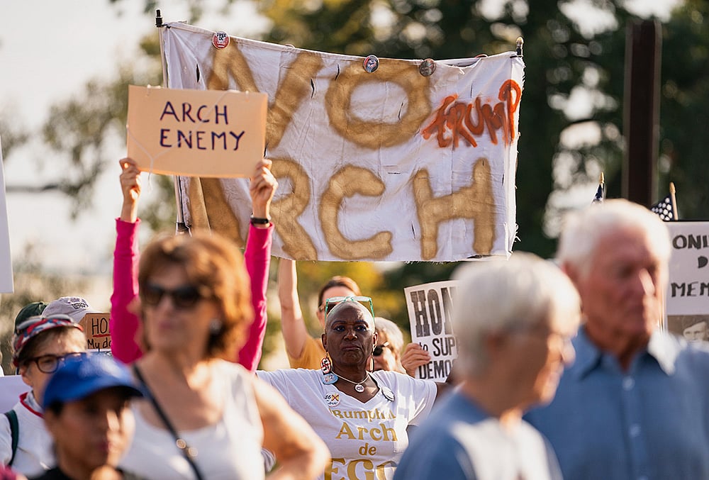 Veterans protest Trump Memorial Circle monument
