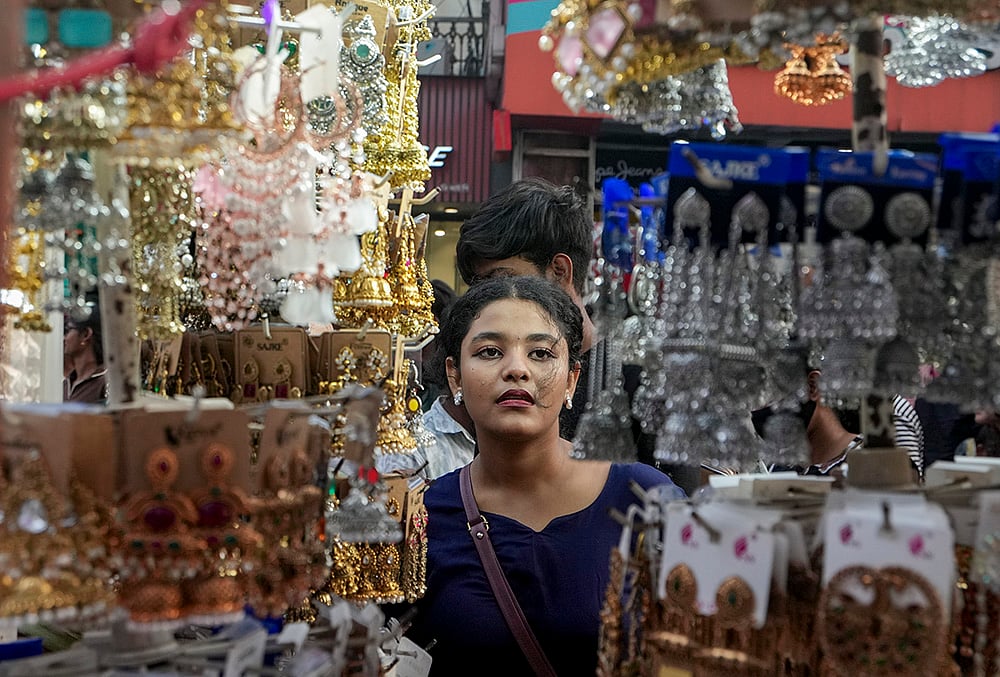 Shoppers flock to Kolkatas New Market area ahead of Durga Puja festival