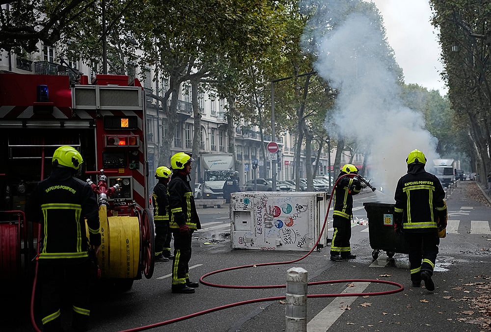 Paris student protests
