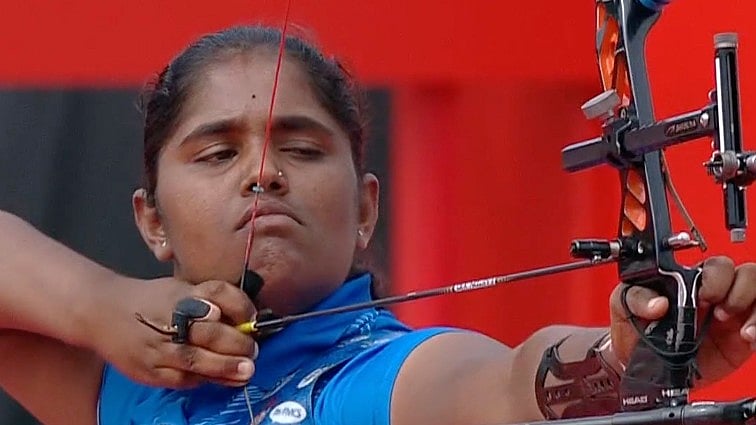 Seventeen-year-old Kumkum Mohod defeated South Korea's Oh Yejin to become the first Indian to win individual recurve gold. - Sony Sports Network 