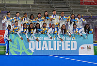 Golden Glory! India End 44-Year Wait With Historic Win Over China At Asian Games 2026 | Photo: AP/Mark Baker : Gold medalists India celebrate on the podium holding a board stating their qualification to LA olympics, during the medal ceremony after the women's hockey finals at the Asian Games in Gifu, Japan, Friday, Oct. 2, 2026.