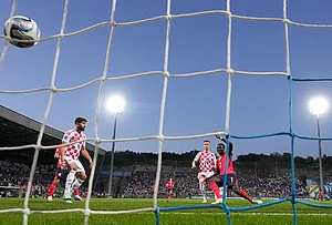 | Photo: AP/Darko Bandic : England's Bukayo Saka, right, scores during the Nations League soccer match between Croatia and England in Rijeka, Croatia, Saturday, Oct. 3, 2026.