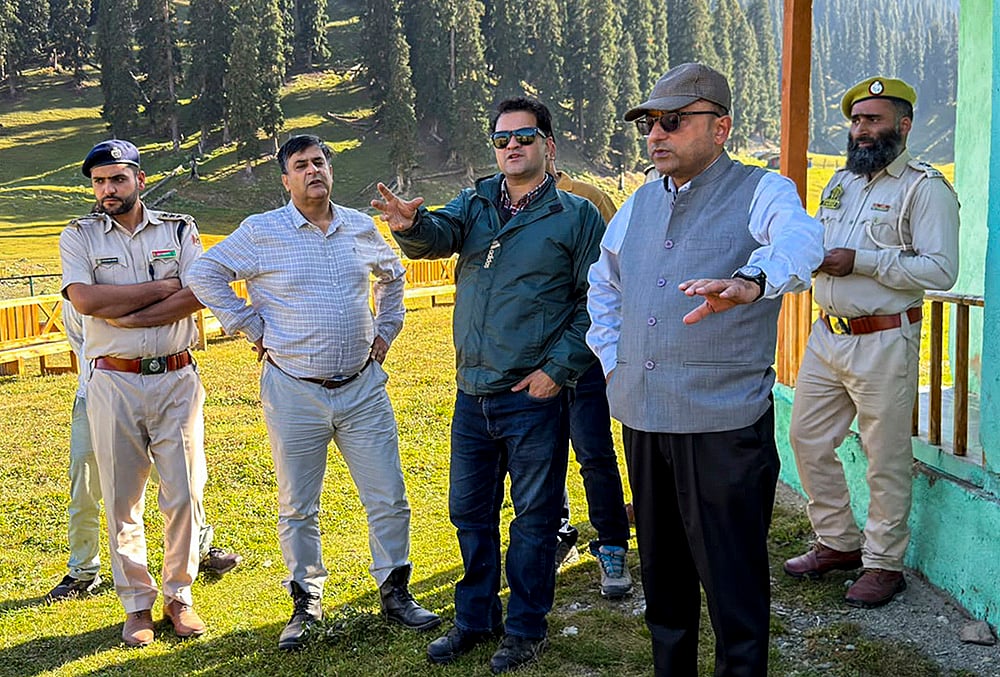 Irfan Rasool Wani inspects eco-tourism development projects