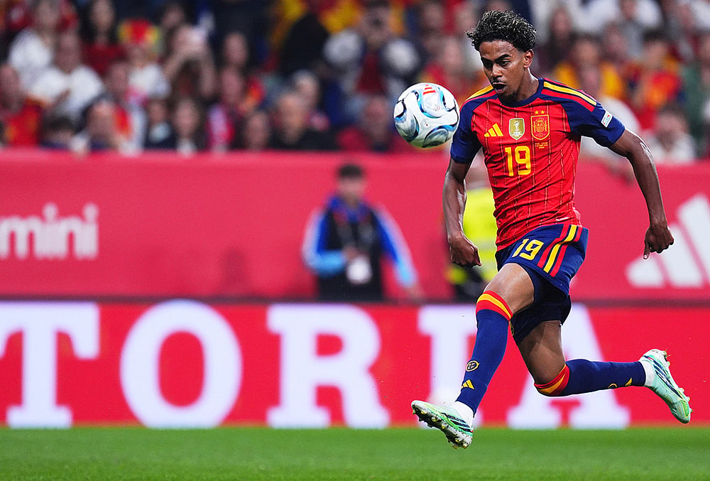 Spain vs Czechia UEFA Nations League football highlights-Lamine Yamal