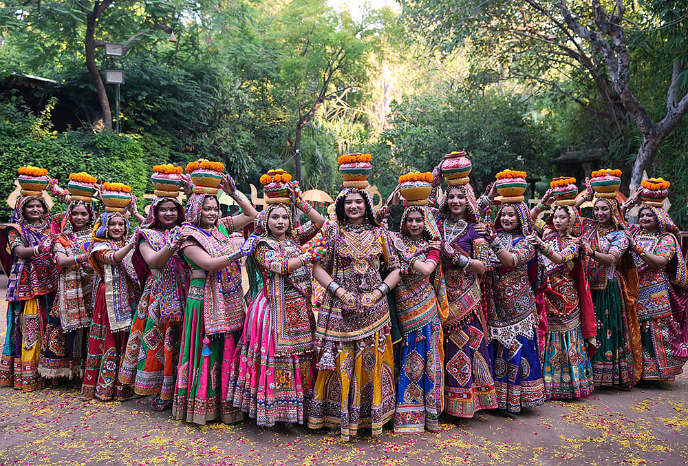 Mandali Garba steps tutorial

