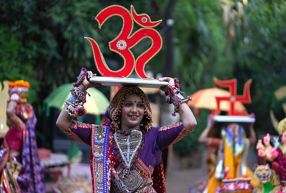 72 steps Garba class Ahmedabad
