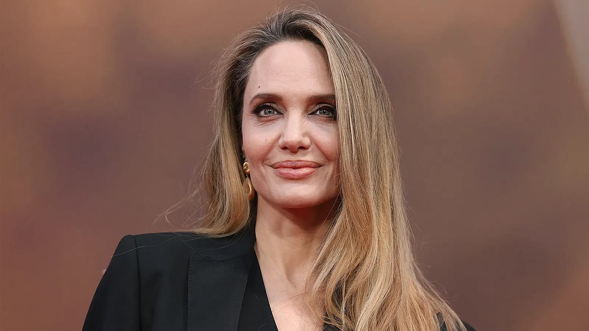 Angelina Jolie - X