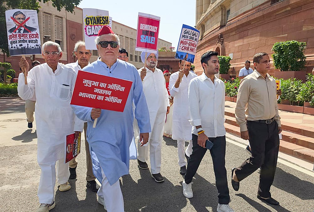 Opposition allegations of vote chori against ECI