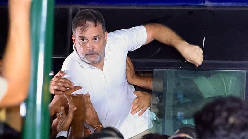 Rahul Gandhi Detained At Akashvani Bhavan