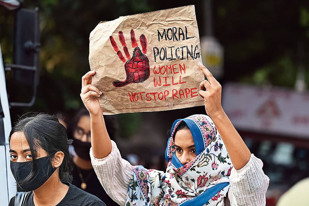 | Photo: Imago/Hindustan Times : For Safe Public Spaces: Students of Lady Shri Ram College for Women during a solidarity march in New Delhi on September 23, 2026