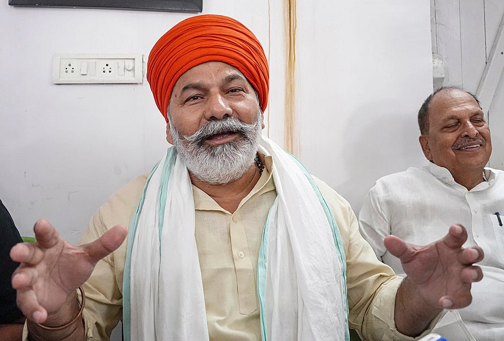 Rakesh Tikait addresses press conference in Patna