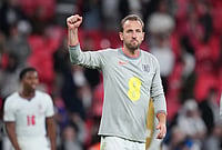Harry Kane Brace Seals 3-0 England Victory Over Czechia in UEFA Nations League 2026-27 | Photo: AP/Kirsty Wigglesworth : England's Harry Kane walks off the pitch after the UEFA Nations League soccer match between England and Czechia in London, Tuesday, Oct. 6, 2026.